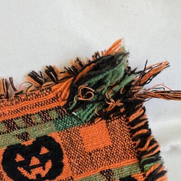 Set Of 4 Reversible Halloween Pumpkin Placemats With Fringe - Picture 2 of 5
